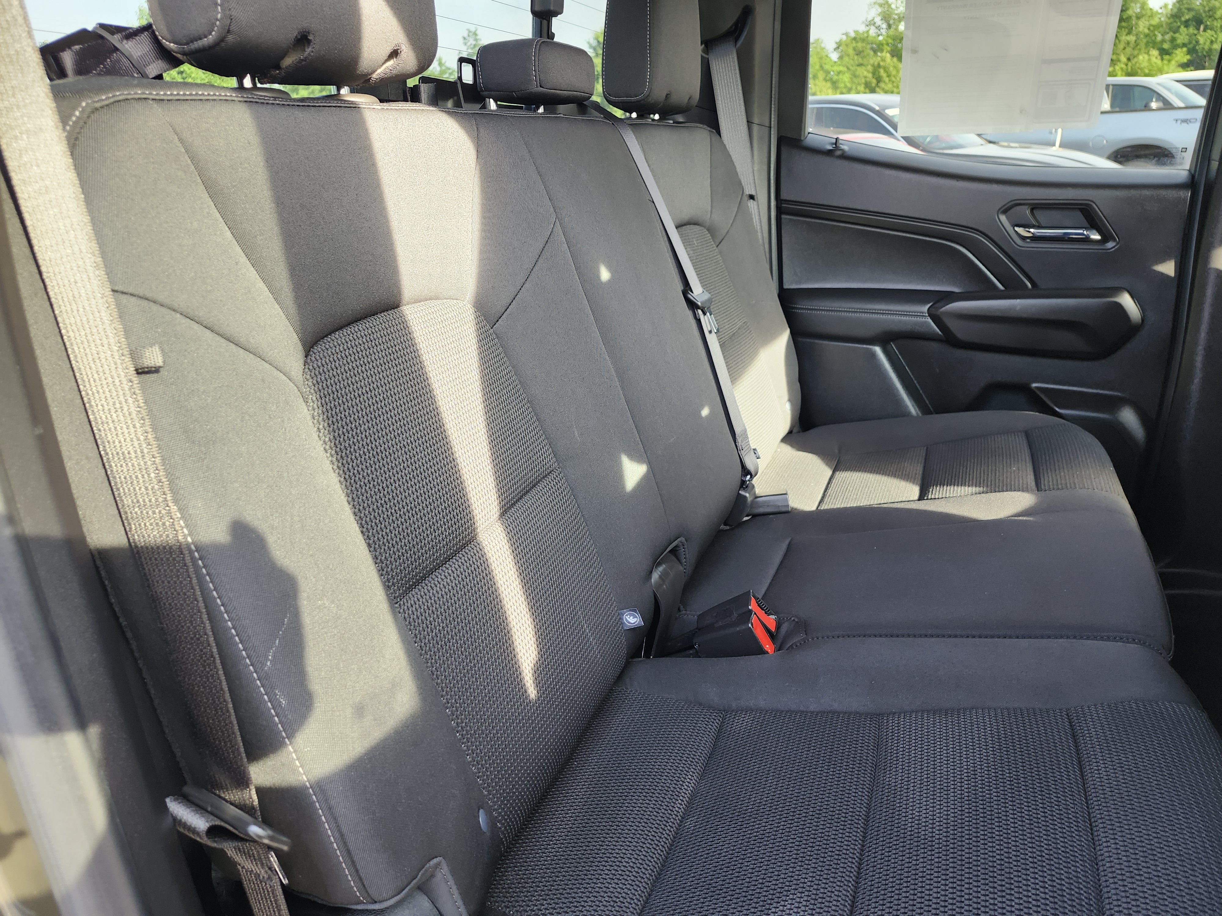 Used 2023 Chevrolet Colorado LT w/ LT Convenience Package II RWD image 21