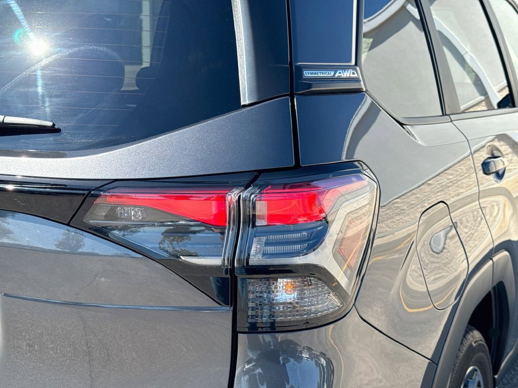 Used 2025 Subaru Forester Limited w/ Popular Package #1 AWD/4WD image 36