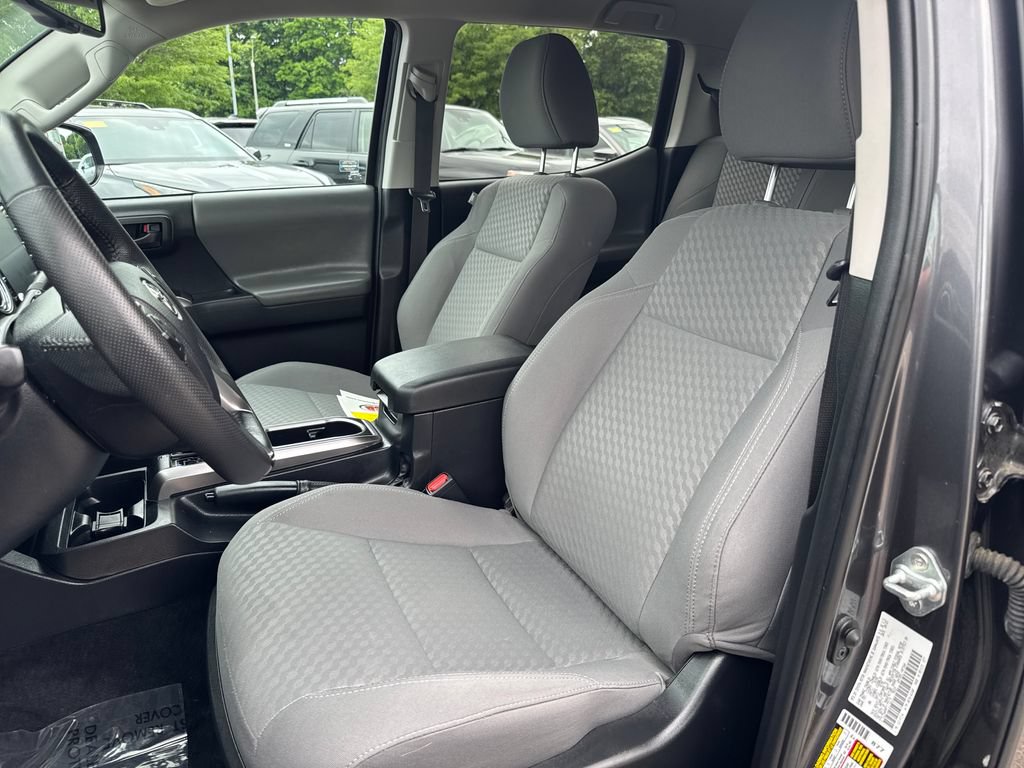 Used 2023 Toyota Tacoma SR5 AWD/4WD image 16