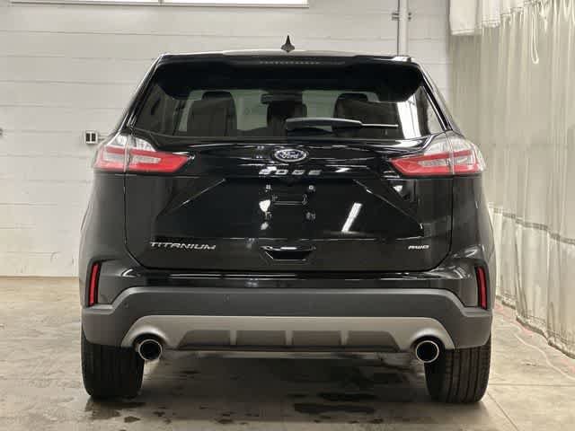 Used 2024 Ford Edge Titanium w/ Equipment Group 301A AWD/4WD image 4