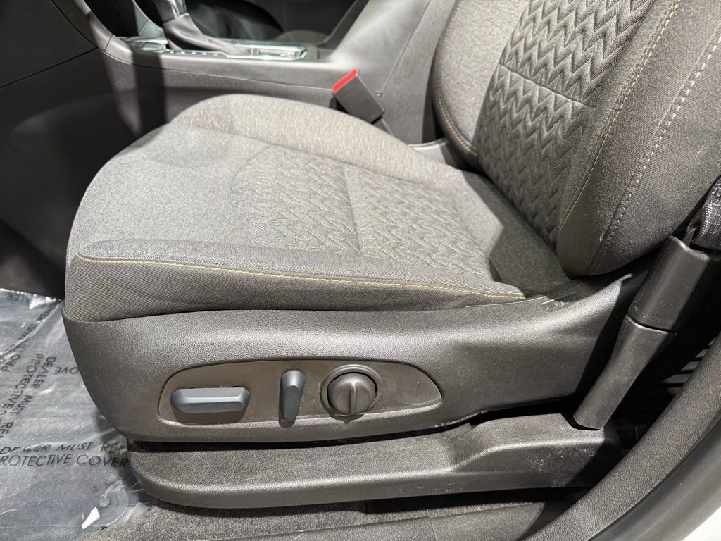 Used 2022 Chevrolet Equinox LT image 14