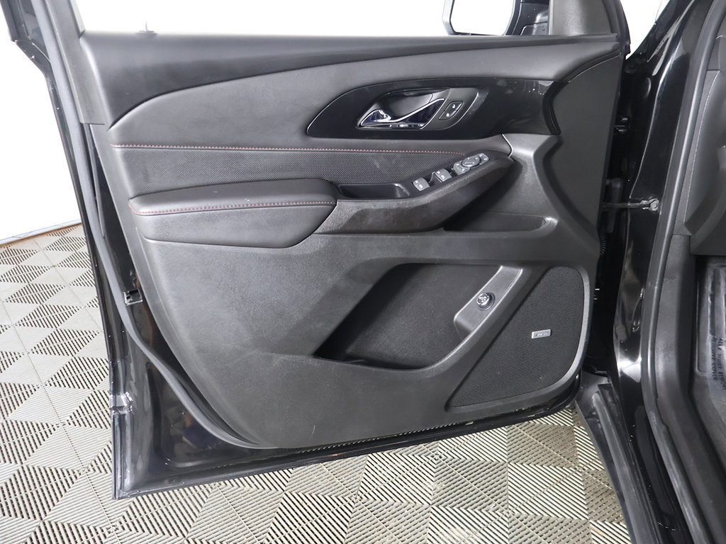 Used 2023 Chevrolet Traverse RS AWD/4WD image 30