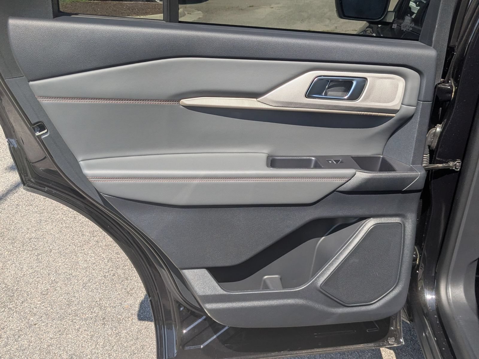 New 2026 Ford Explorer Active w/ Active Comfort Package RWD image 28