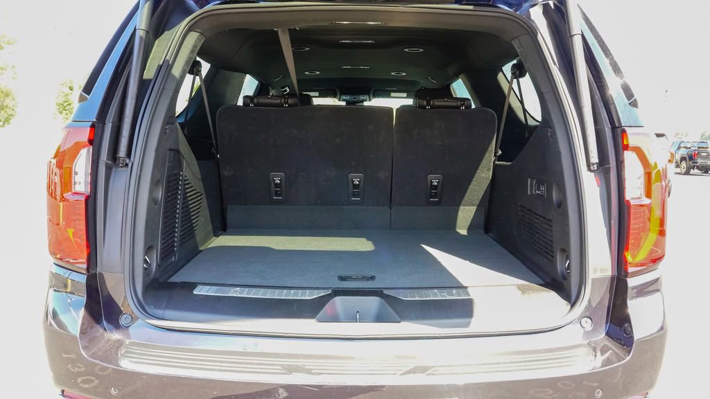 Used 2025 GMC Yukon XL Denali AWD/4WD image 11