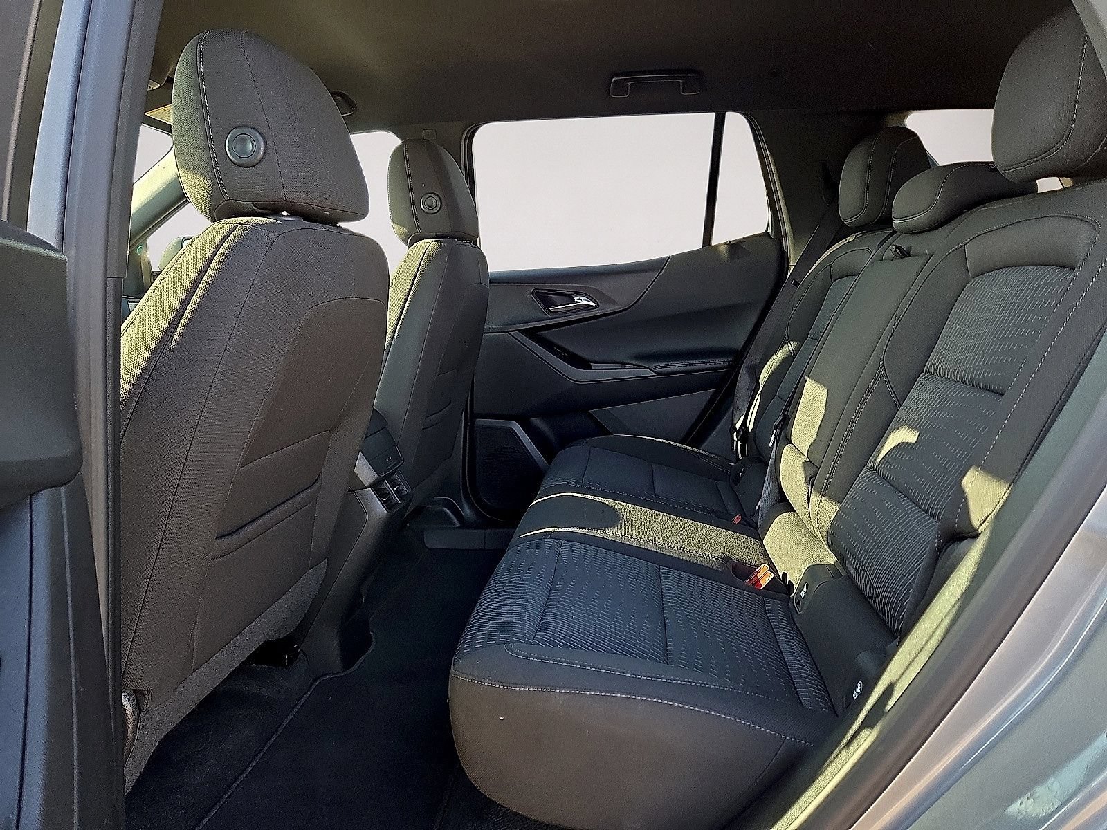 Used 2025 Chevrolet Equinox LT FWD image 14