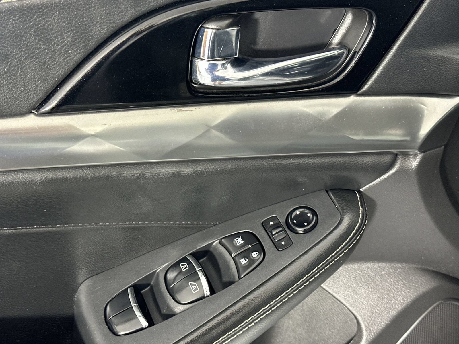 Used 2020 Nissan Maxima 3.5 SL w/ Floor Mat Group FWD image 13