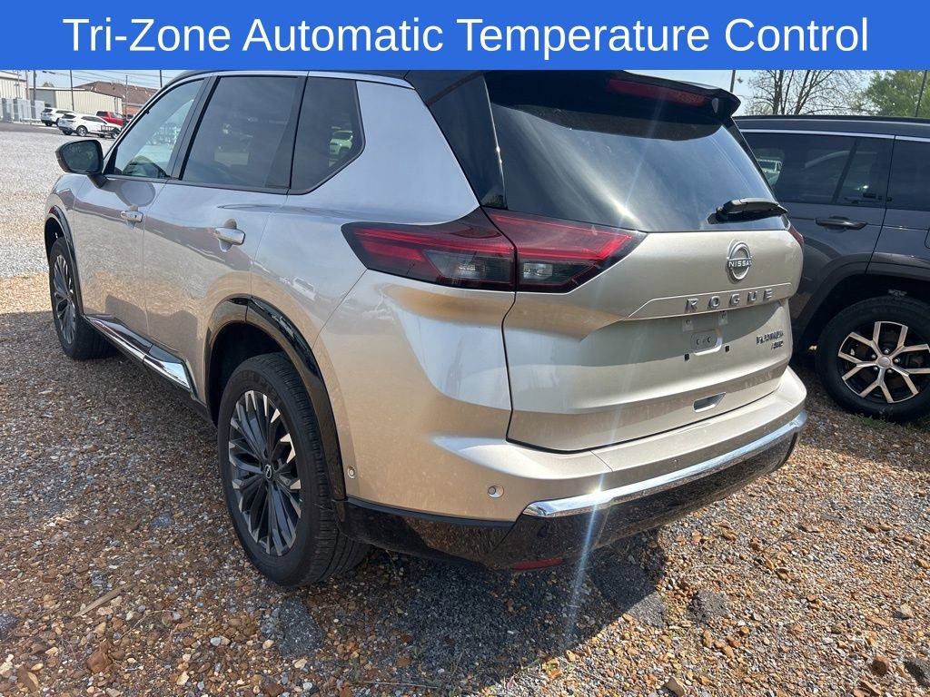 Used 2025 Nissan Rogue Platinum w/ Tech Package image 6