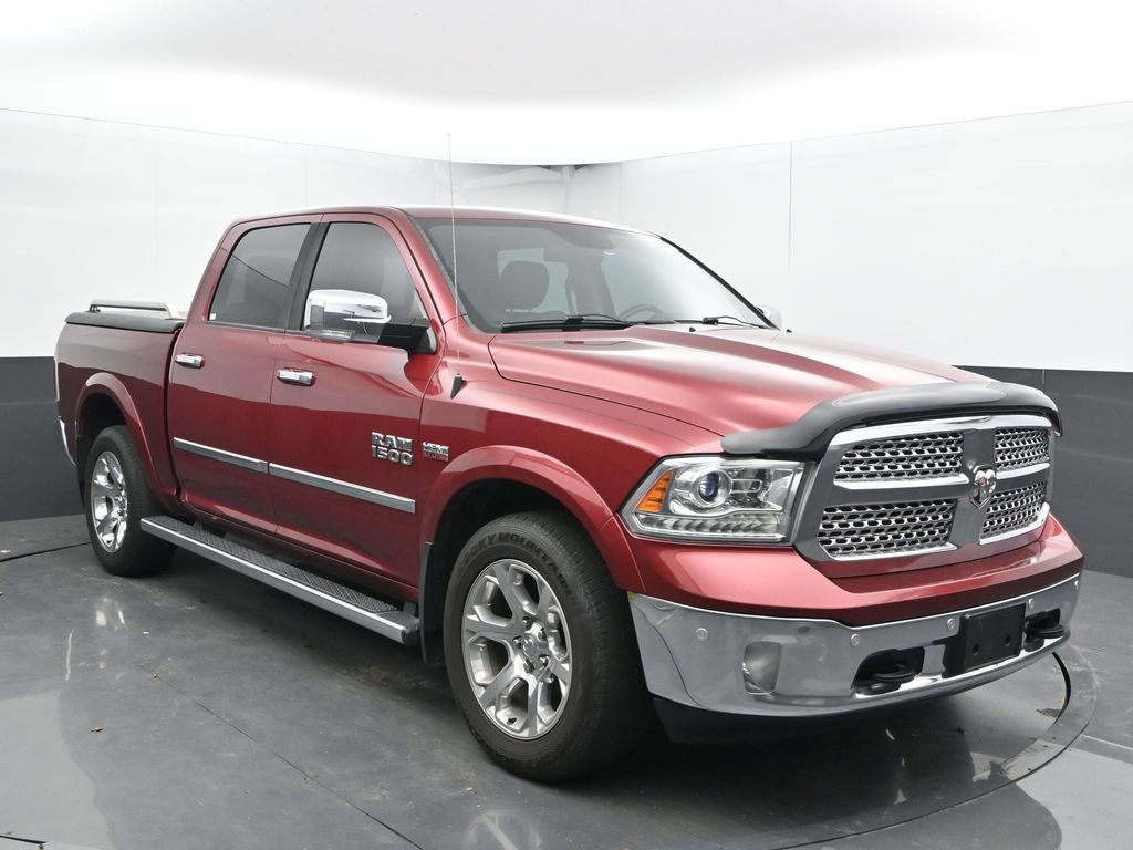 Used 2015 RAM 1500 Laramie w/ Convenience Group AWD/4WD image 3
