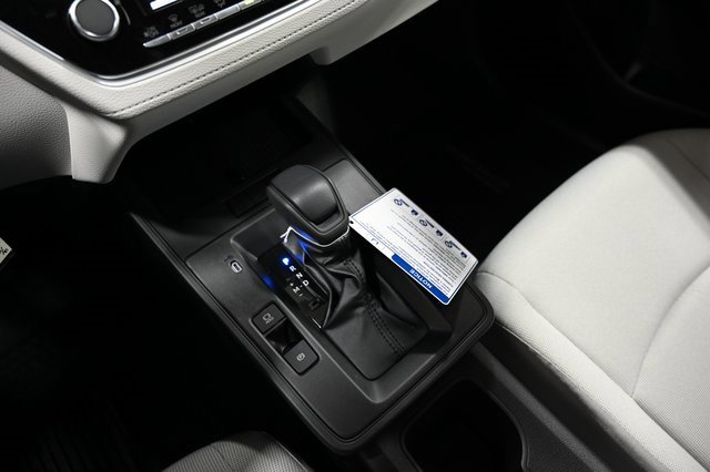 New 2026 Toyota Corolla Cross L image 18