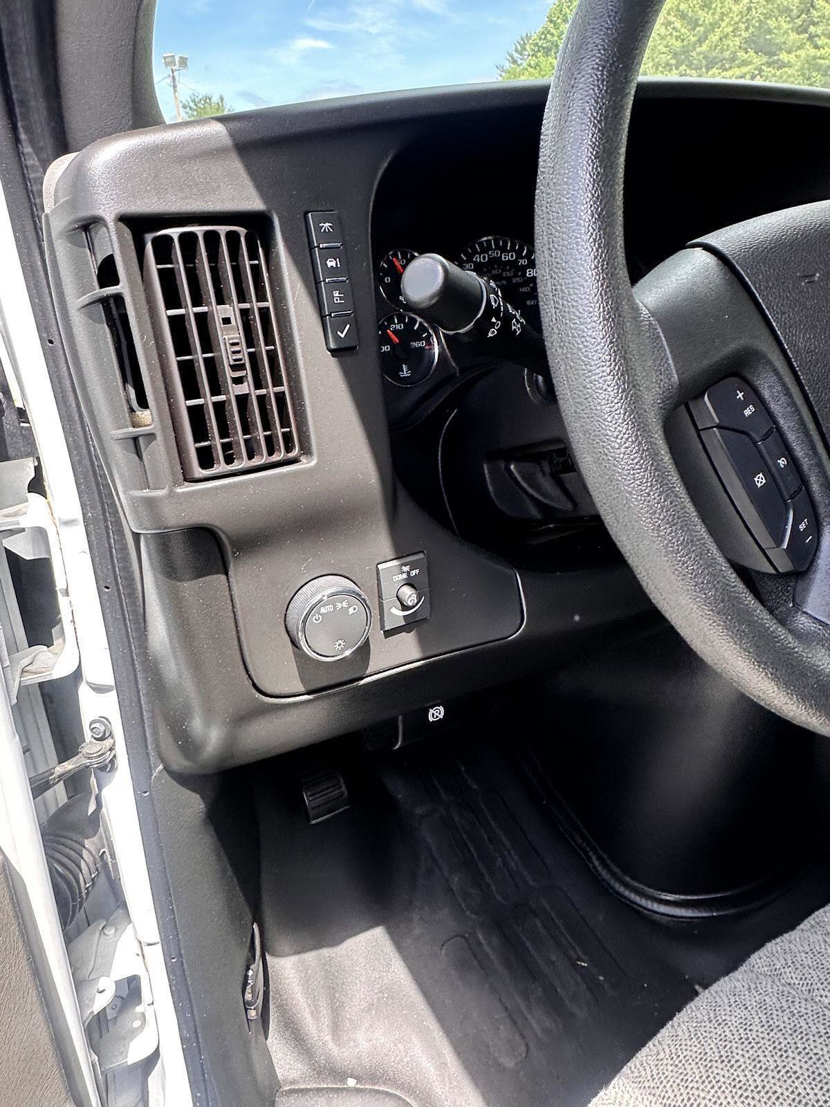 Used 2022 Chevrolet Express 3500 LS image 12