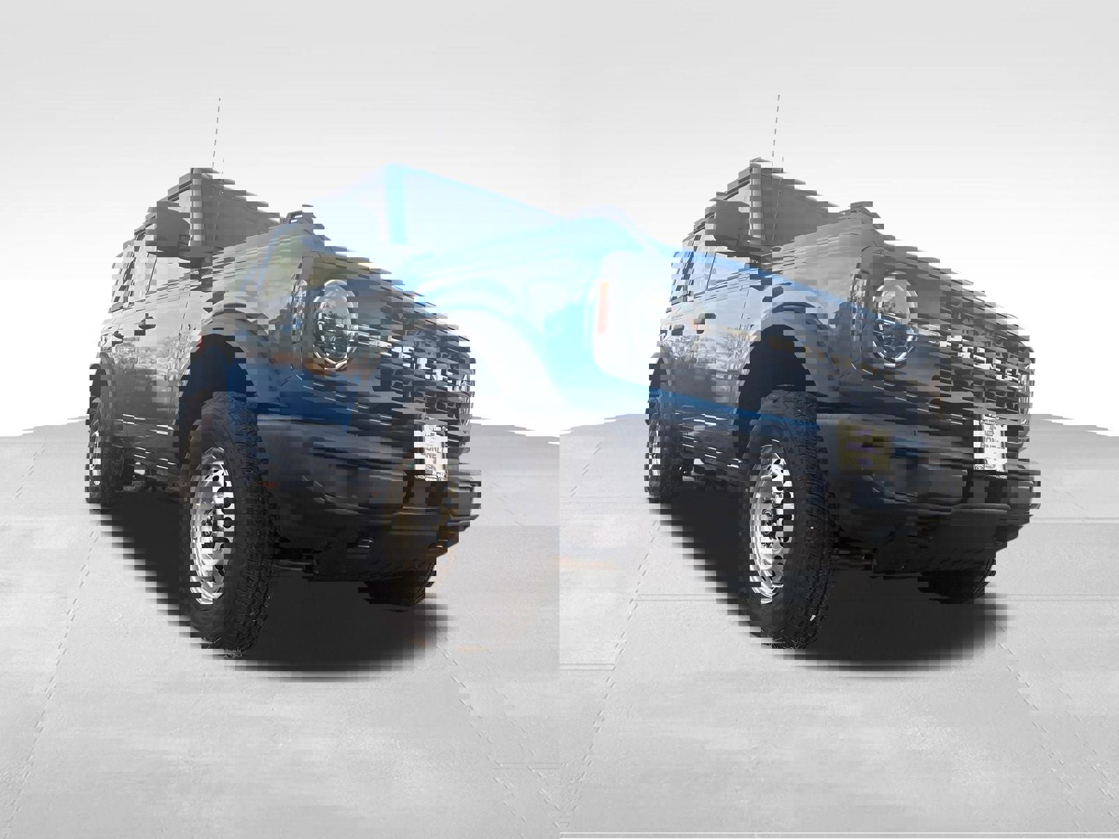 New 2025 Ford Bronco 4-Door image 8