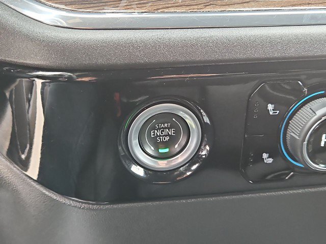 Used 2022 Chevrolet Silverado 1500 LT RWD image 16