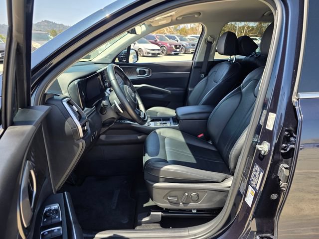Used 2023 Kia Sorento EX AWD/4WD image 13