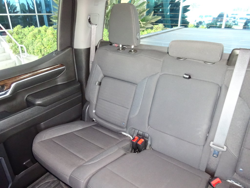 Certified 2024 GMC Sierra 1500 Elevation w/ LPO, Elevation Black Package RWD image 17