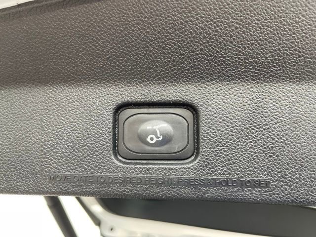 Used 2018 Ford Explorer XLT w/ Equipment Group 202A image 30