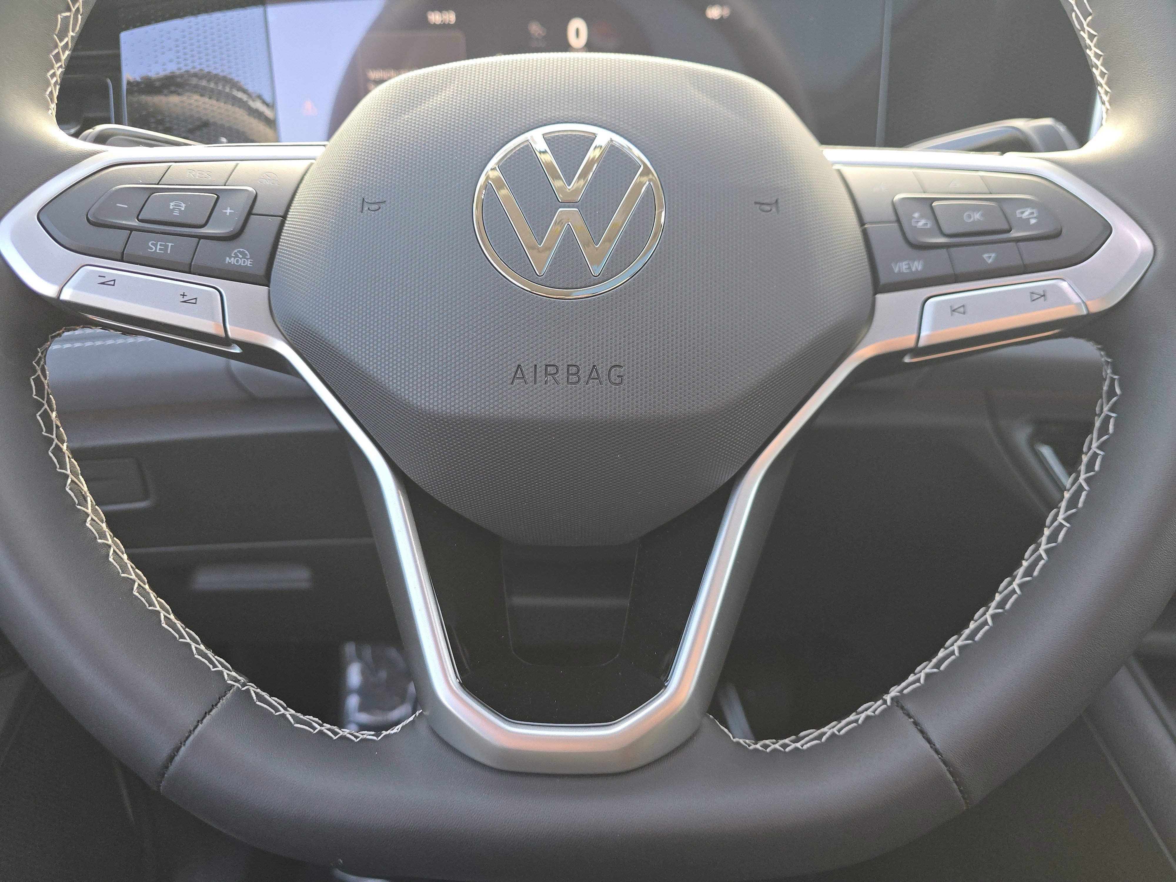 New 2026 Volkswagen Tiguan SE image 21