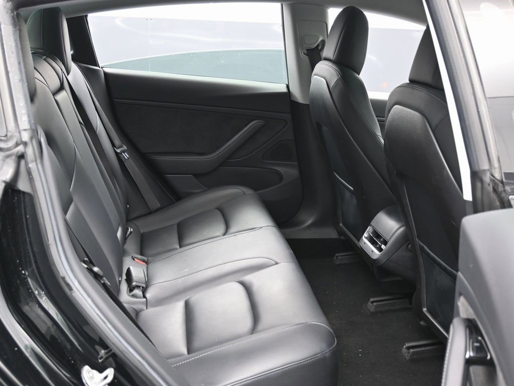 Used 2018 Tesla Model 3 Long Range image 36