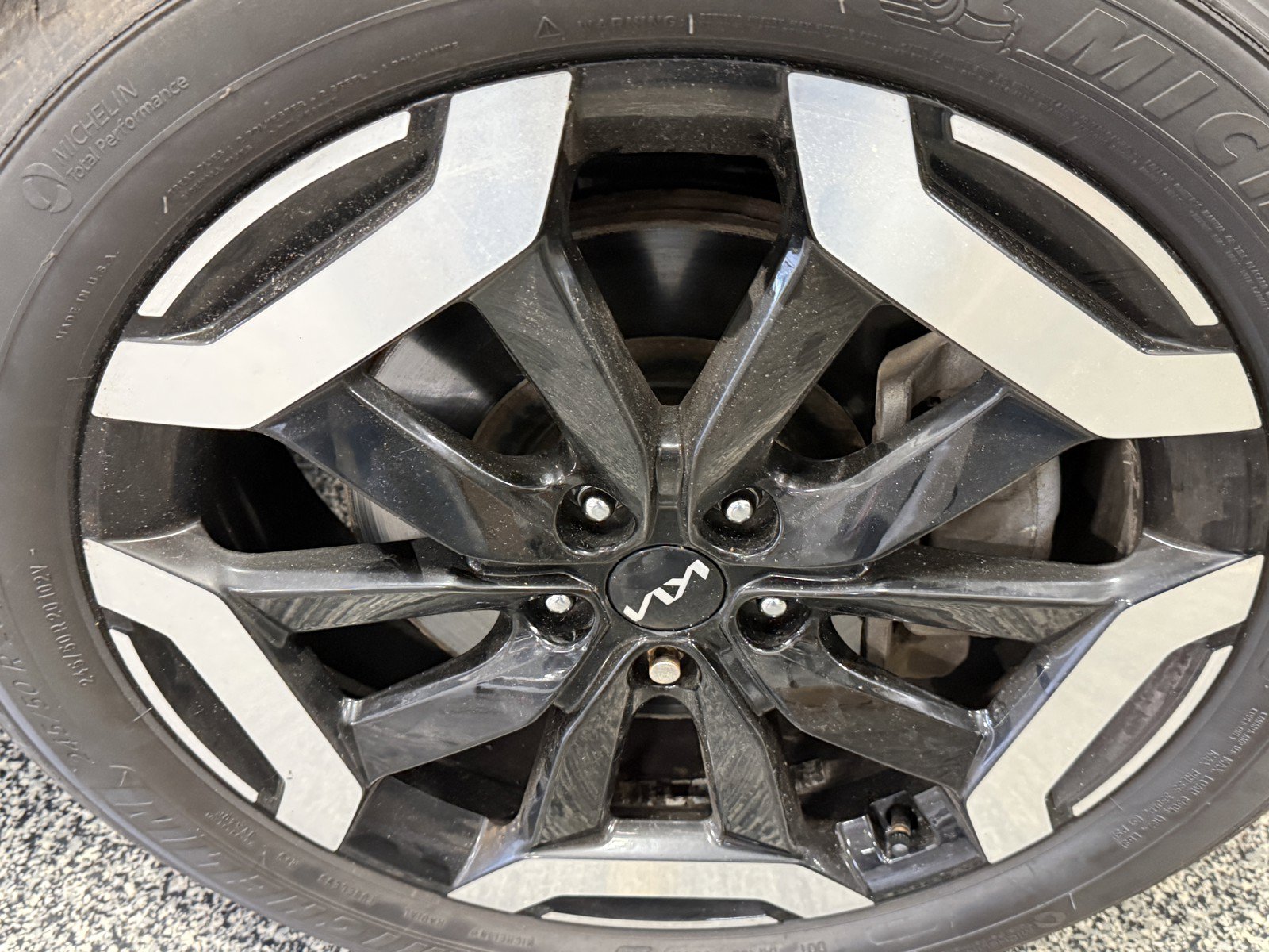 Used 2023 Kia Telluride EX AWD/4WD image 38