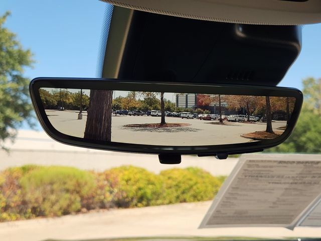 Used 2023 Buick Envision Avenir FWD image 17