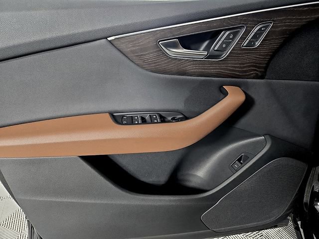 Used 2019 Audi Q8 Premium w/ Convenience Package image 13