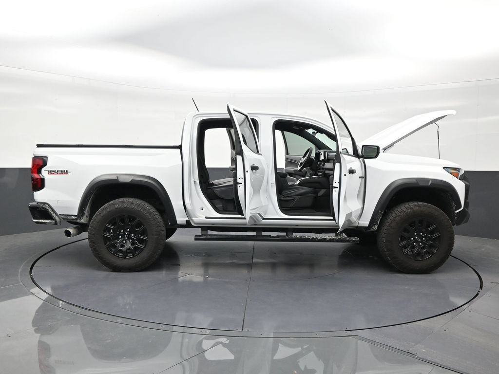 Used 2024 Chevrolet Colorado Trail Boss w/ Advanced Trailering Package AWD/4WD image 29