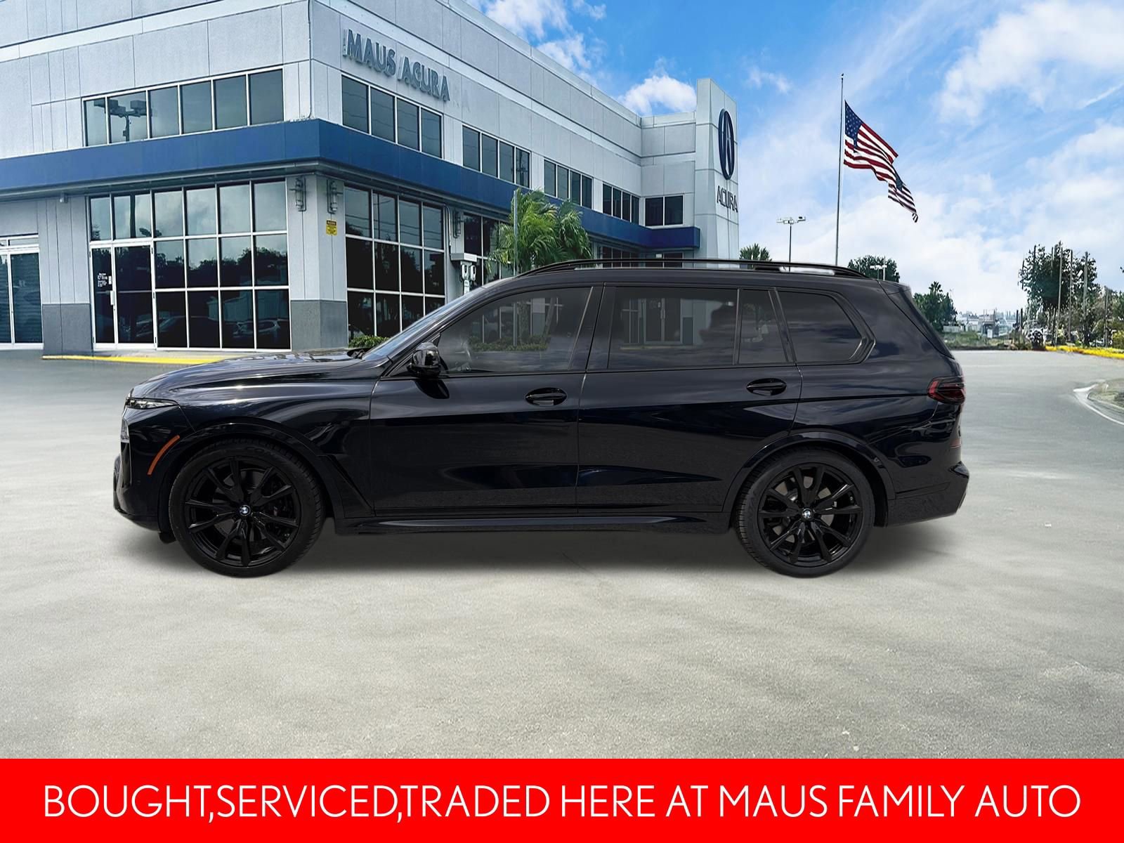 Used 2023 BMW X7 M60i w/ Executive Package image 7