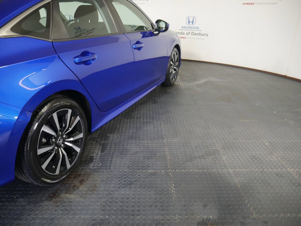 Used 2023 Honda Civic EX image 4