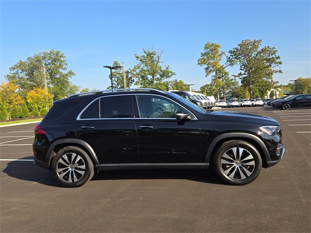 Used 2025 Mercedes-Benz GLE 350 4MATIC image 2