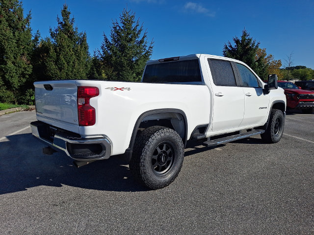 Used 2025 Chevrolet Silverado 2500 LT w/ Convenience Package AWD/4WD image 6