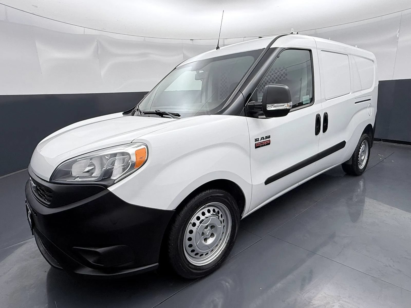 Used 2019 RAM ProMaster City Tradesman FWD image 3