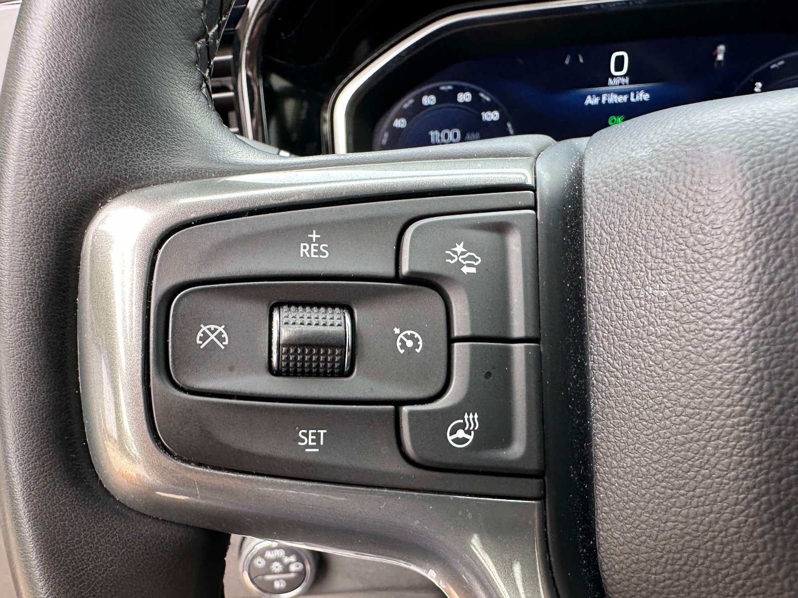 Used 2023 Chevrolet Silverado 1500 RST AWD/4WD image 15