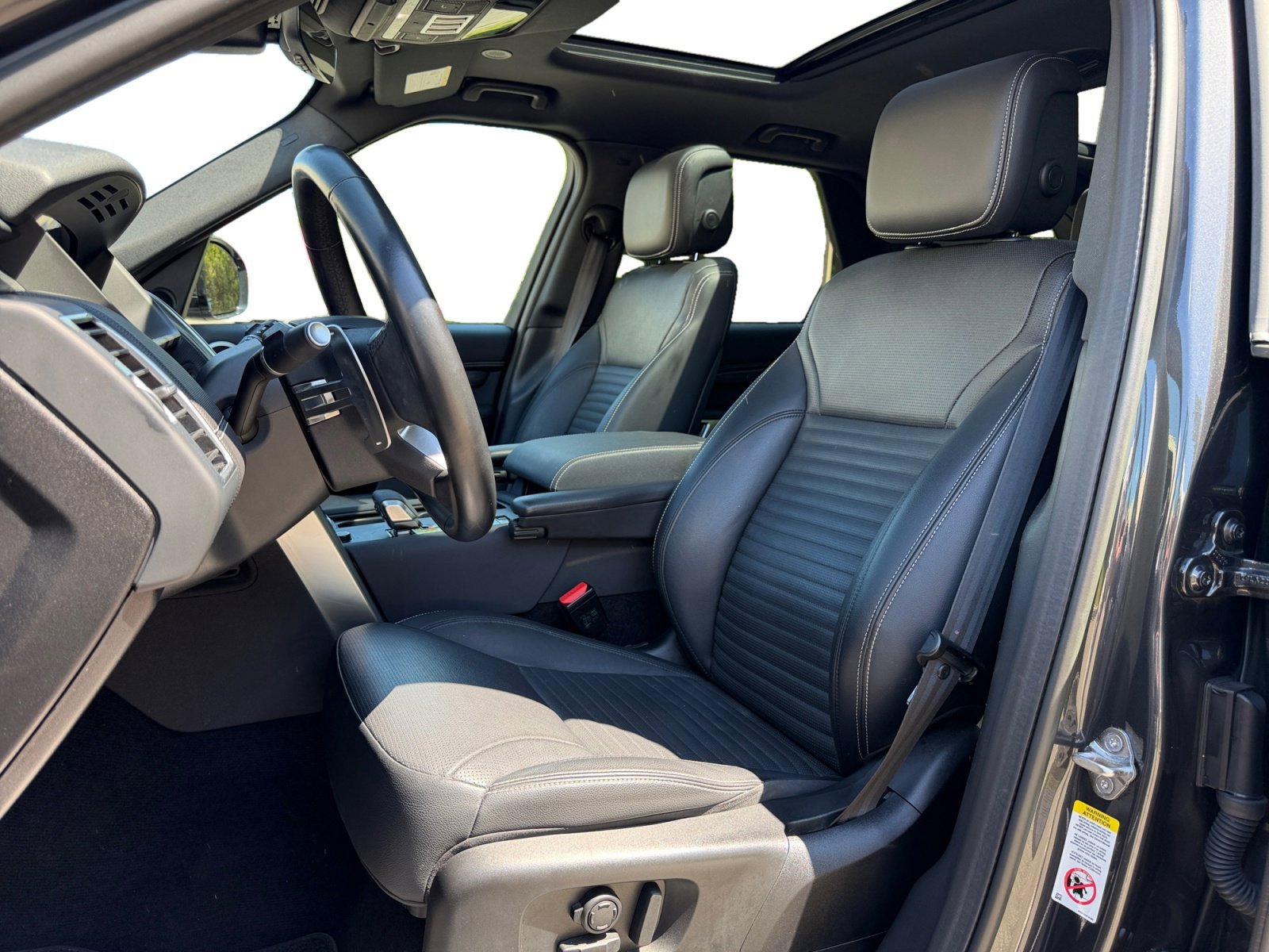 Used 2023 Land Rover Discovery S R-Dynamic AWD/4WD image 10