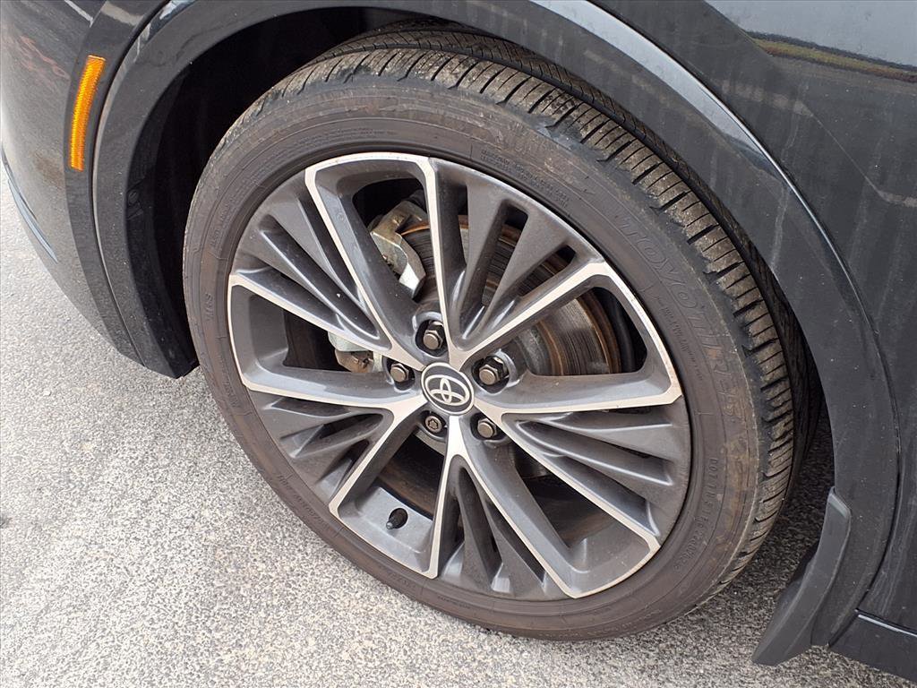 Used 2024 Toyota Prius XLE image 25