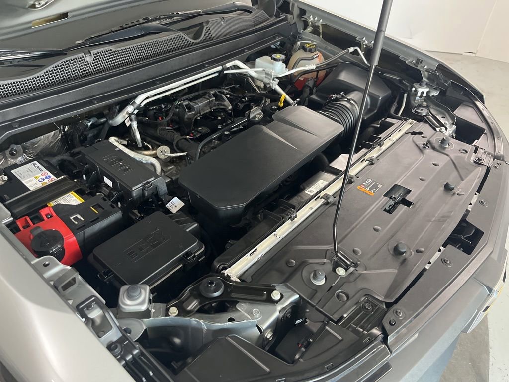 Used 2024 Chevrolet Colorado W/T image 10