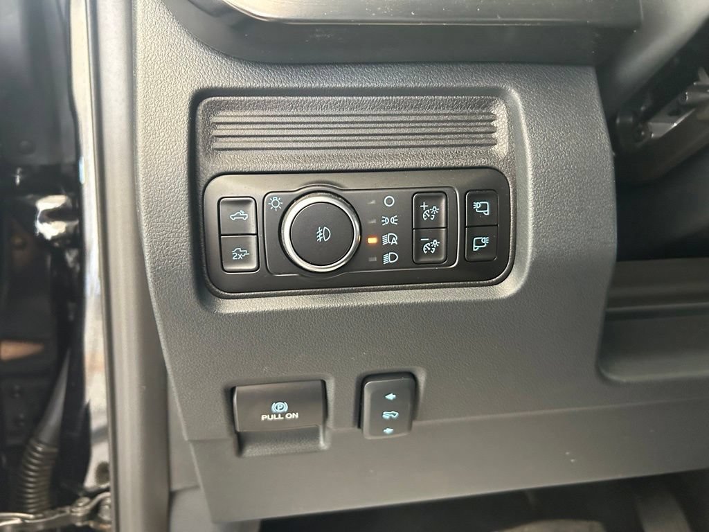Used 2026 Ford F350 Lariat AWD/4WD image 48
