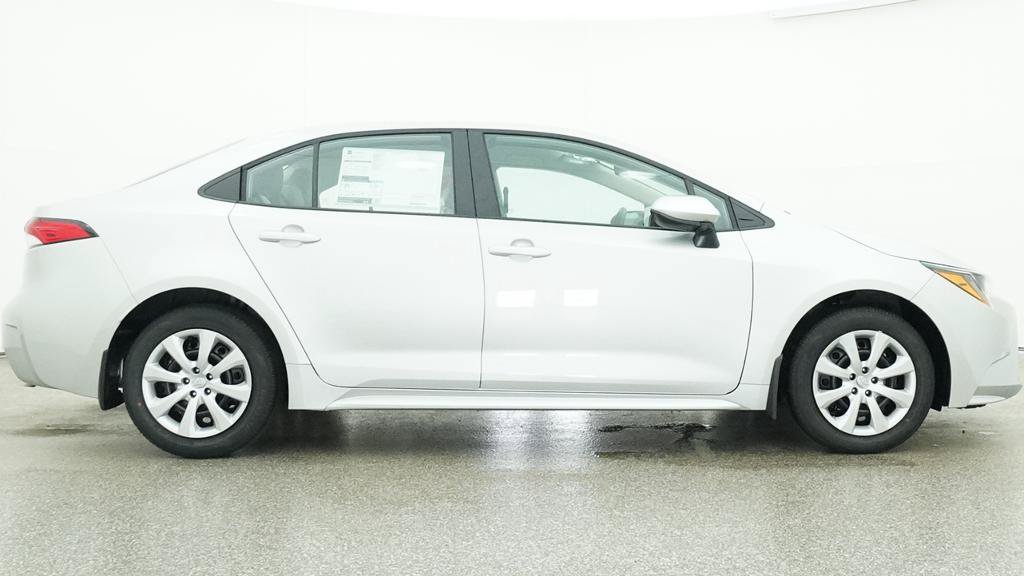 New 2026 Toyota Corolla LE FWD image 30