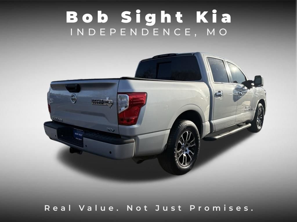 Used 2020 Nissan Titan SV w/ SV Convenience Package image 17