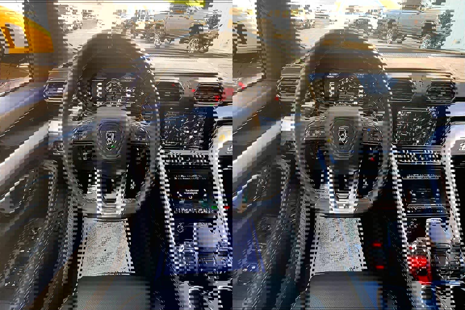 Used 2022 Lamborghini Urus image 6