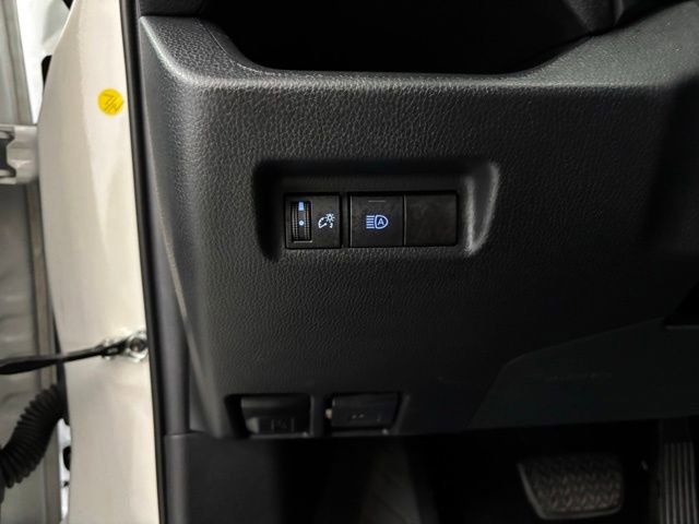 Used 2021 Toyota RAV4 XLE image 23