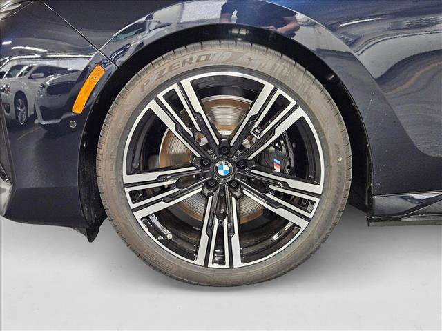 New 2025 BMW i7 eDrive50 w/ M Sport Package image 16