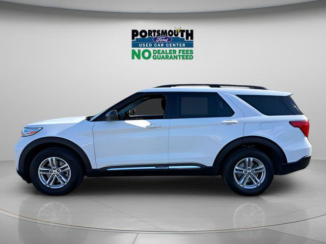 Used 2022 Ford Explorer XLT w/ Equipment Group 202A AWD/4WD image 2