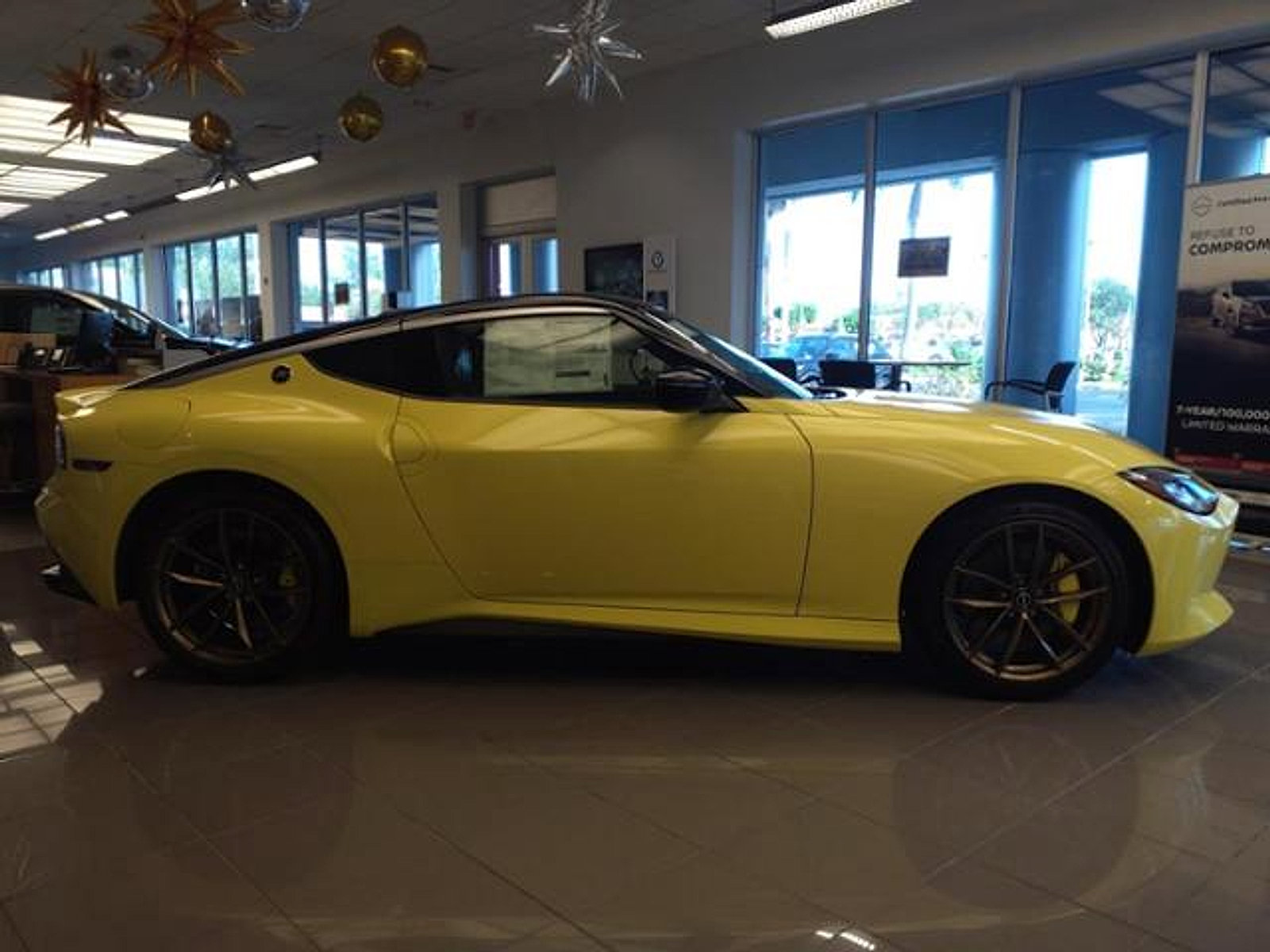 New 2023 Nissan Z w/ Floor Mat Package (L93) image 8