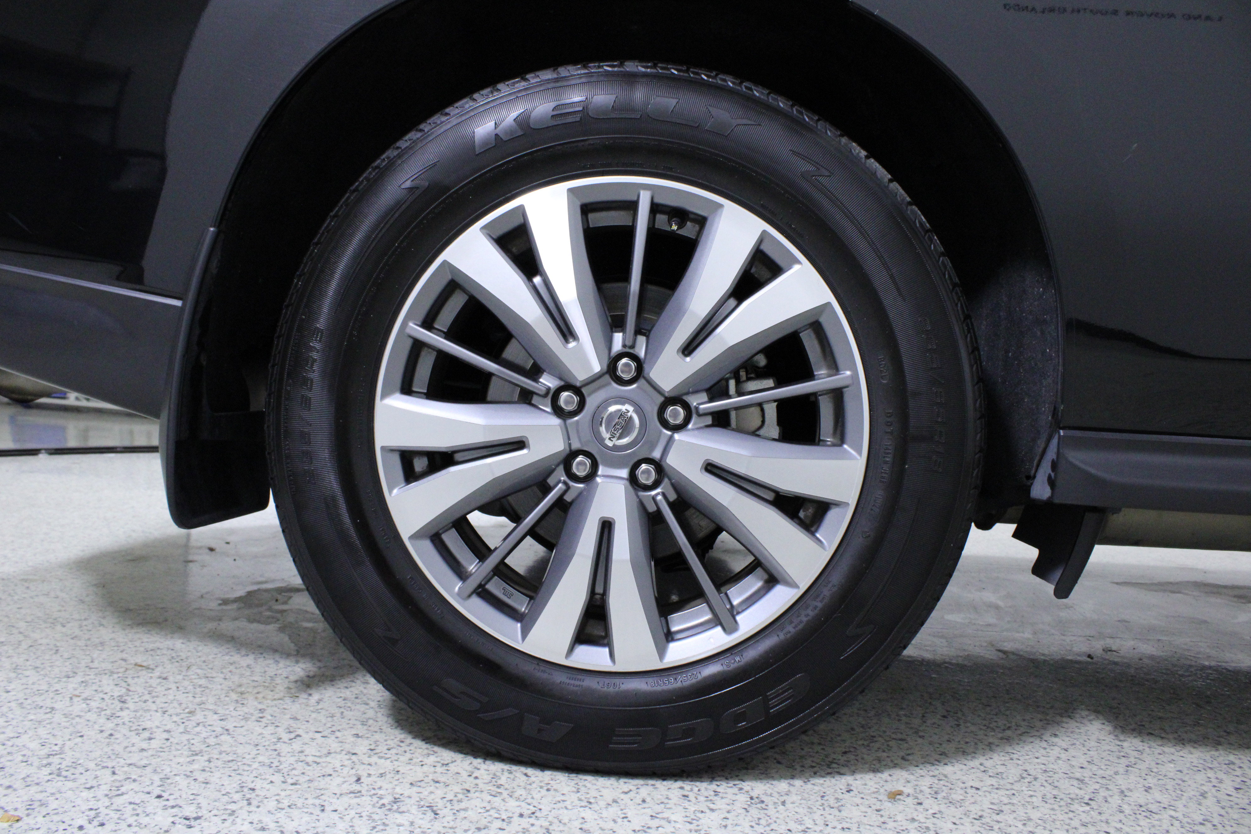 Used 2020 Nissan Pathfinder S image 8