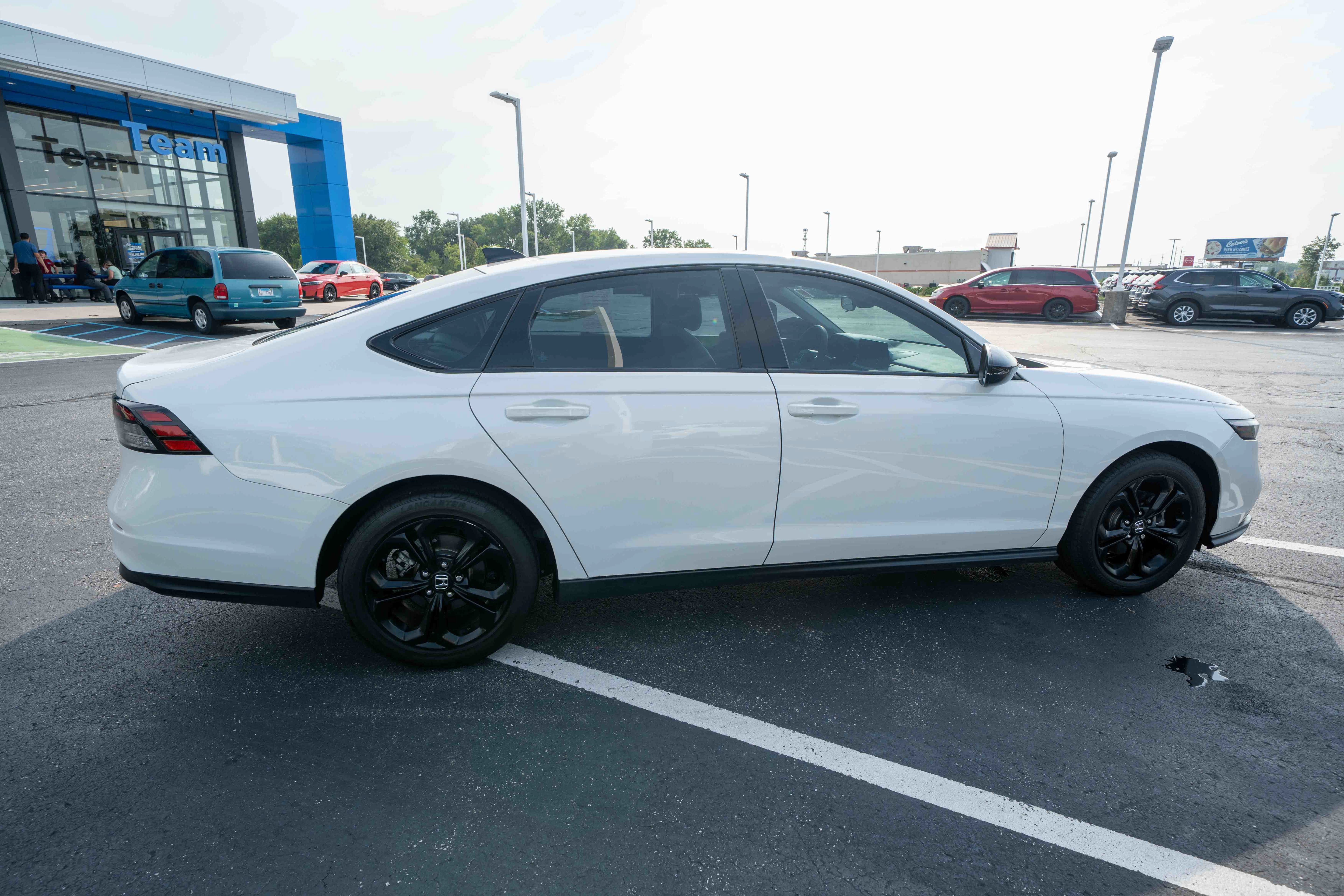 Used 2025 Honda Accord SE image 6