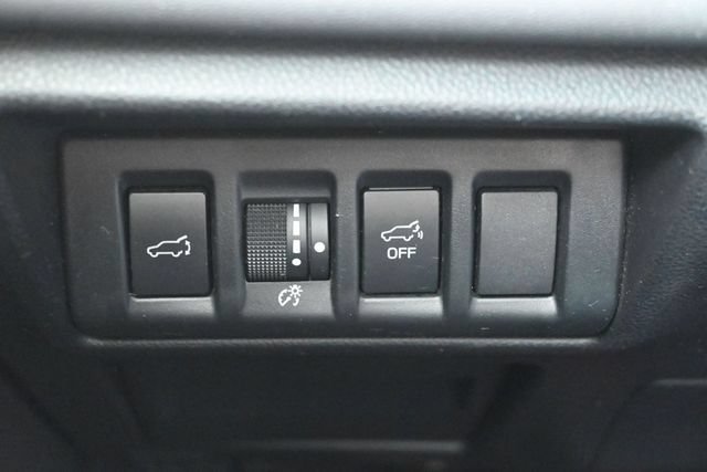 Used 2020 Subaru Outback Touring XT AWD/4WD image 27