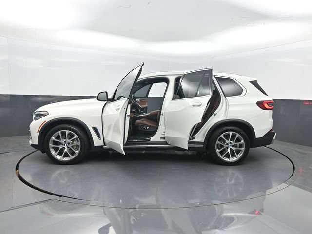 Used 2023 BMW X5 xDrive40i w/ Premium Package AWD/4WD image 43