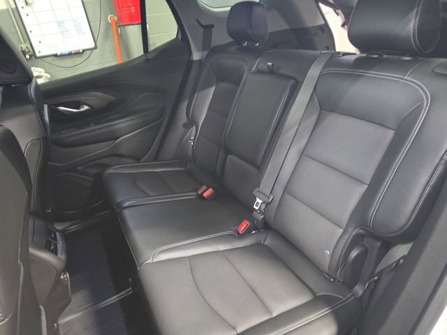 Used 2023 GMC Terrain SLT w/ Infotainment Package II AWD/4WD image 18