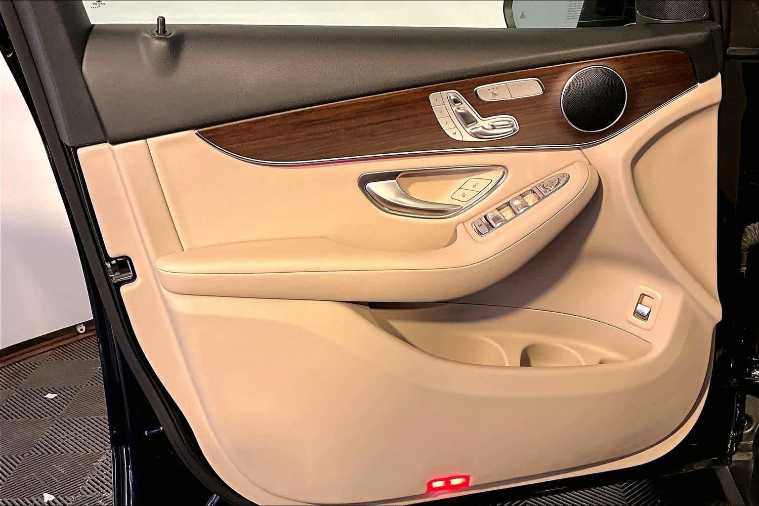 Certified 2021 Mercedes-Benz GLC 300 4MATIC image 22