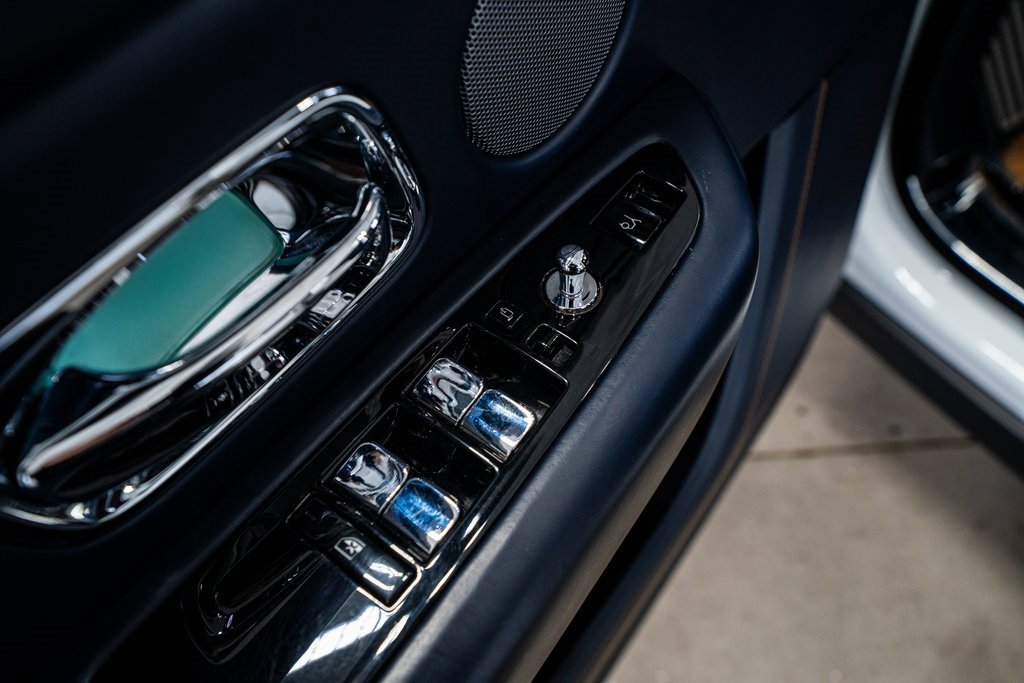 Used 2021 Rolls-Royce Cullinan image 32