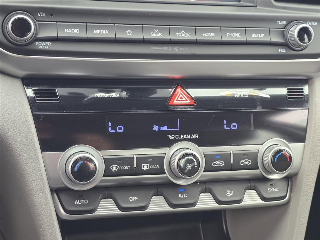 Used 2020 Hyundai Elantra SEL image 16